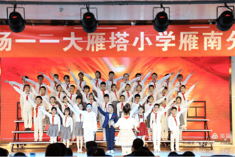 小學生愛國歌曲精選，唱響童年的愛國情旋律