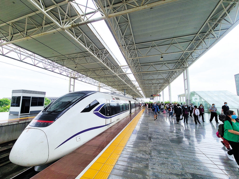 成灌快鐵最新動態(tài)，鐵路情懷與隱藏美食探秘小巷故事