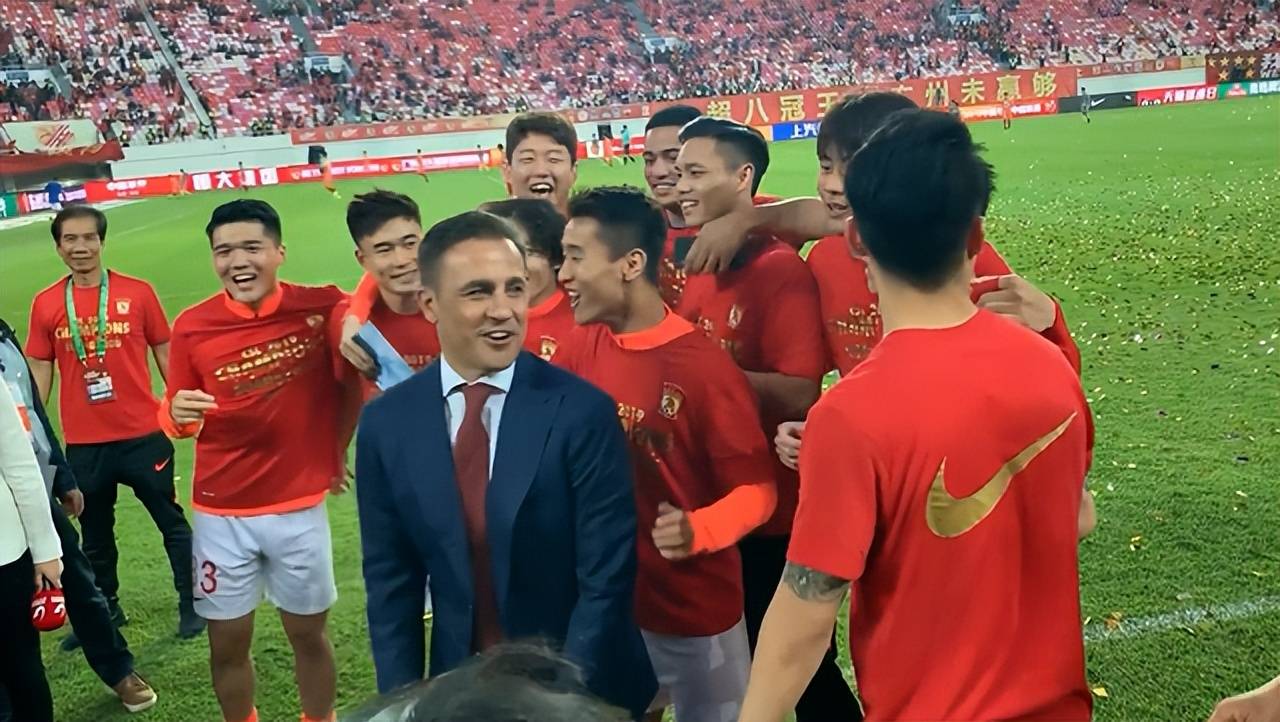 恒大換帥風(fēng)云變幻，變革中的戰(zhàn)略調(diào)整新動(dòng)向